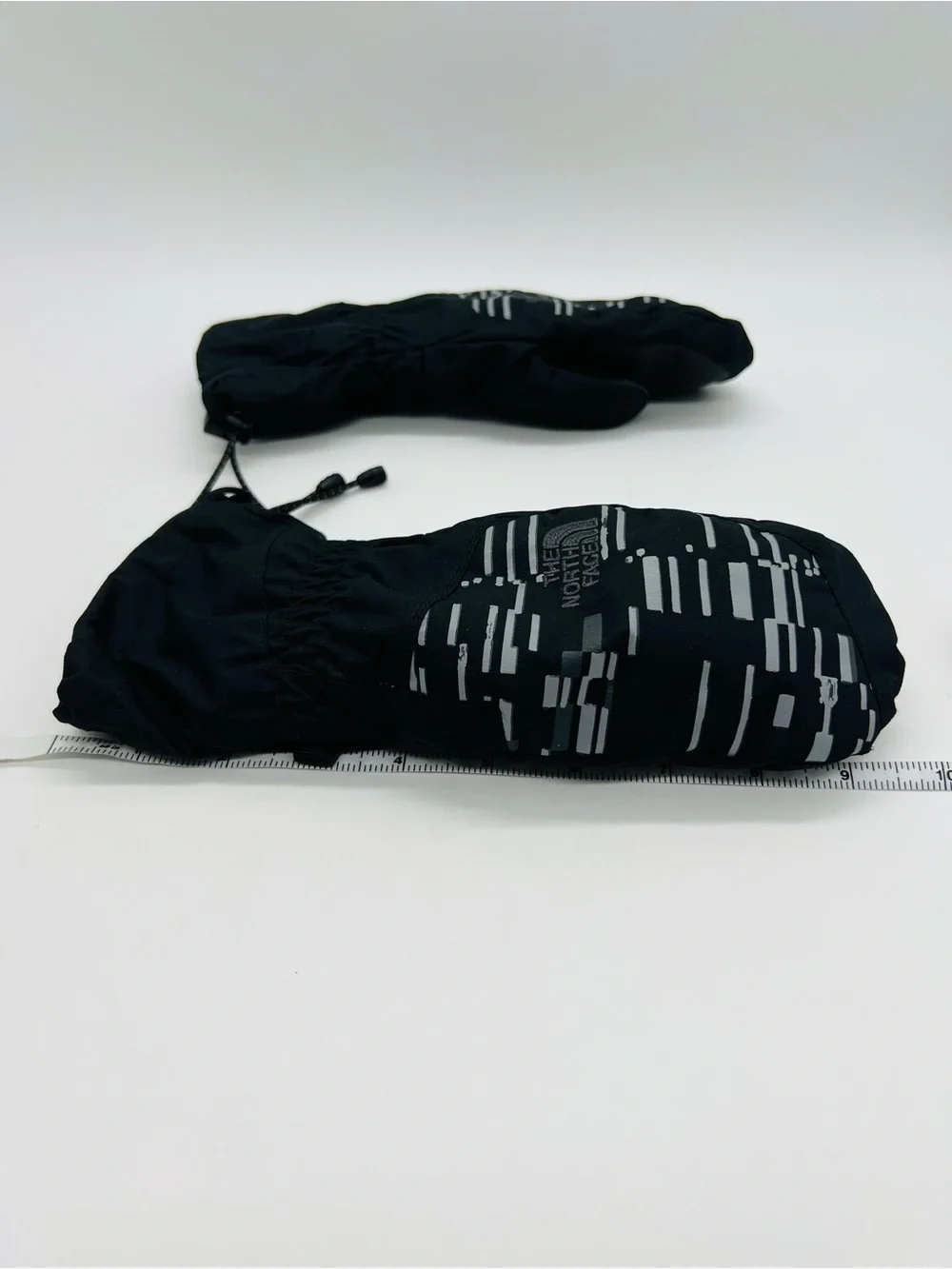 The North Face Black Mittens with Reflective Pattern Youth Small